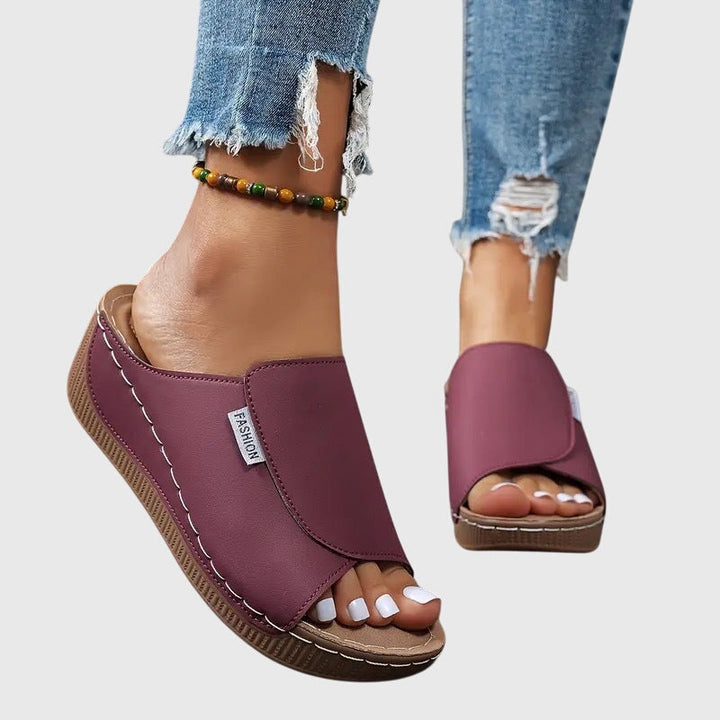 Aoife | Classic Comfort Walking Sandals