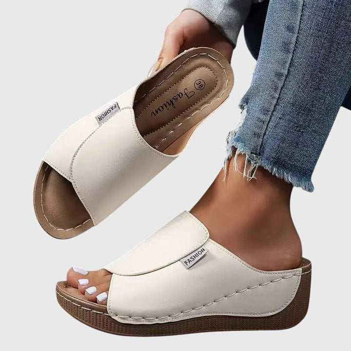 Aoife | Classic Comfort Walking Sandals