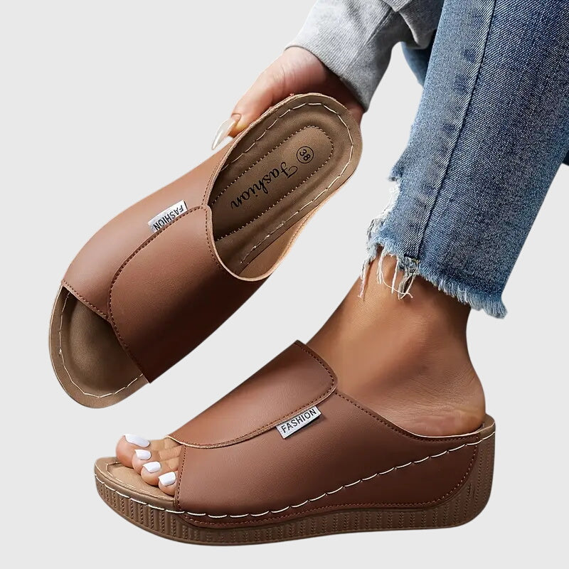 Aoife | Classic Comfort Walking Sandals