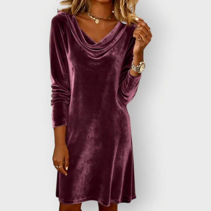 Gráinne™ | Elegant Velvet Comfort Dress