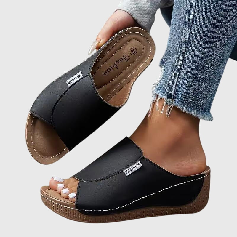 Aoife | Classic Comfort Walking Sandals