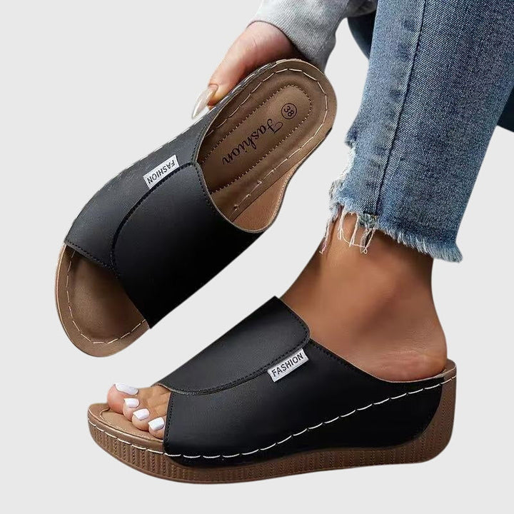 Aoife | Classic Comfort Walking Sandals